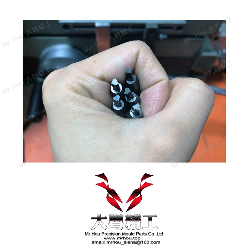 定制精密的冲压模具配件冲压模具冲头冲针研磨加工的顶针和司筒