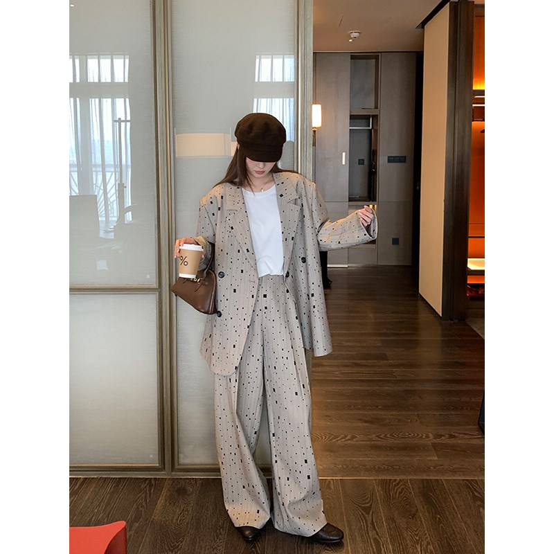 NAZ那子大码秋季新款设计感百搭显瘦西装外套胖mm直筒女长裤套装