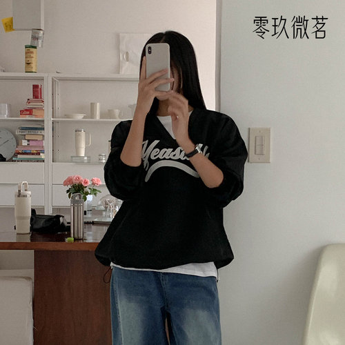 零玖微茗大码V领显瘦字母上衣