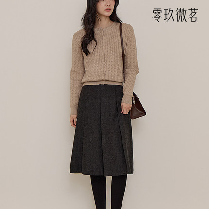 09women韩国大码女简约毛织人字纹A字褶皱显瘦中长款半身裙84547