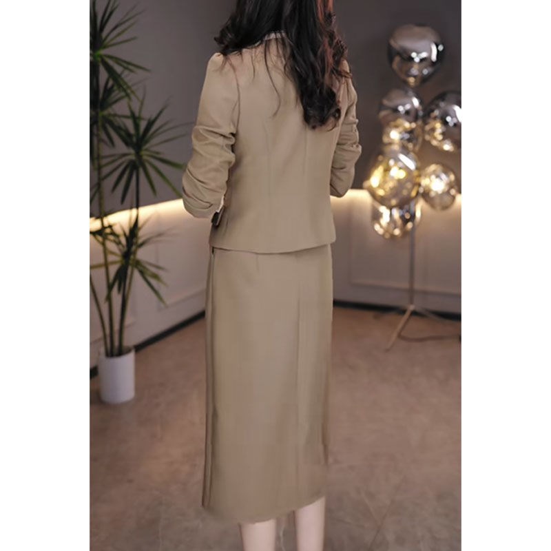 2024年秋季新款时尚高级感显瘦套装女设计感蕾丝拼接连衣裙两件套