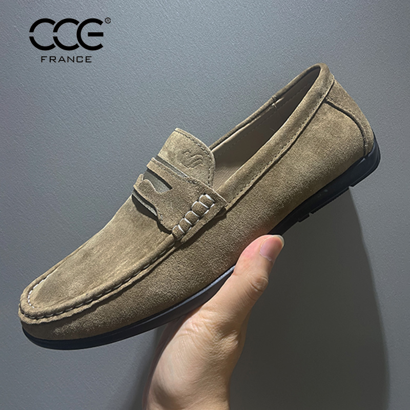 CCE真皮软底透气豆豆鞋