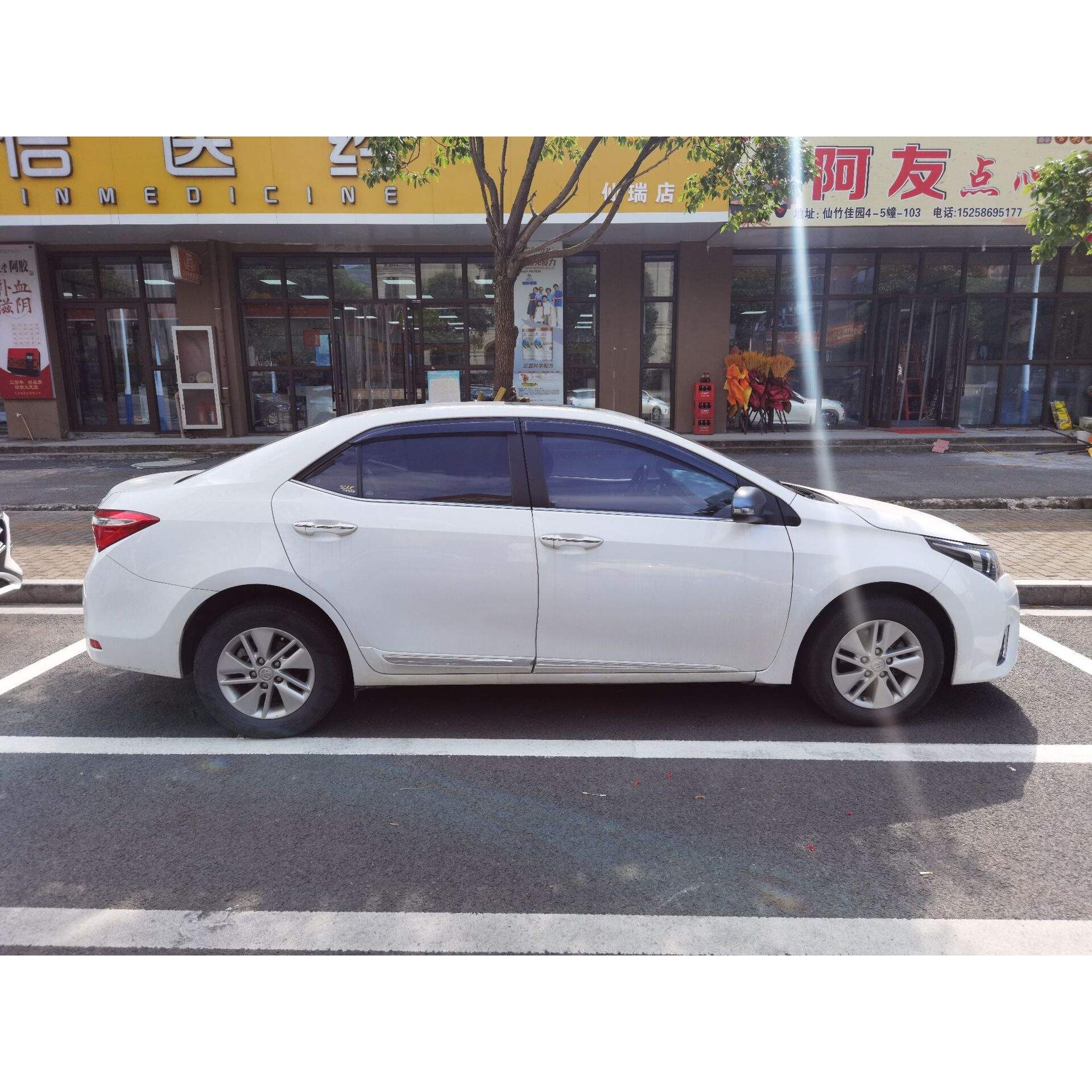 适用于14卡罗拉COROLLA 黑武士晴雨挡雨眉装饰改装遮雨档