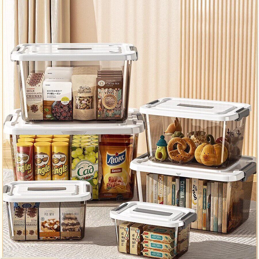 新款大容量家用零食杂物棉衣被子整理箱带轮透明收纳箱