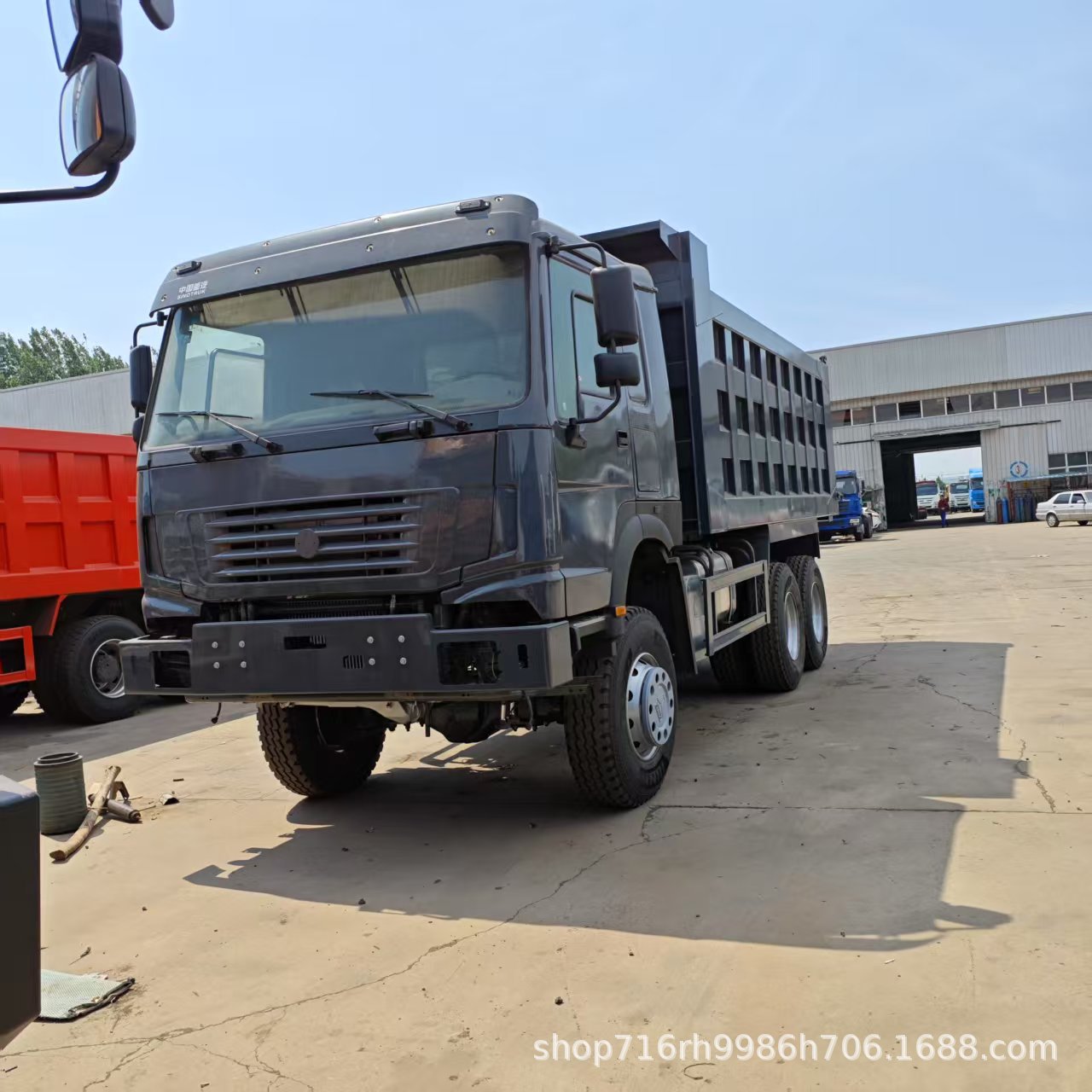 厂家销往非洲豪沃翻斗卡车 6*4矿用土方工程车 375马力砂石料自卸