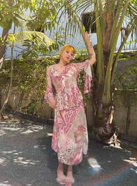 “粉雾花笺”复古印花立体剪裁弹力网纱分体套装中大码仙女风套装