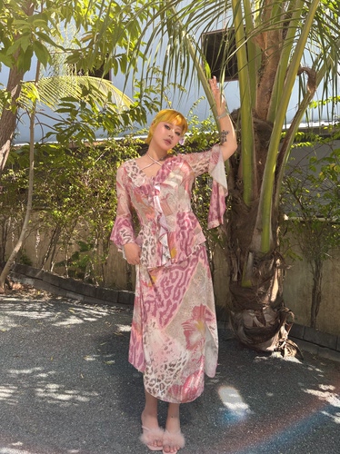 “粉雾花笺”复古印花立体剪裁弹力网纱分体套装中大码仙女风套装