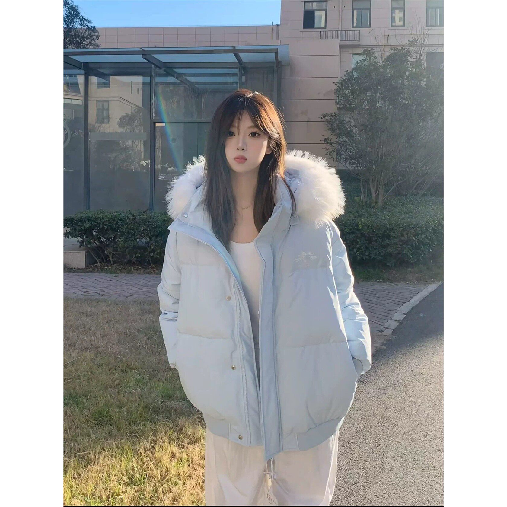 韩系大毛领连帽羽绒面包服女2025冬季新款巨好看奶蓝色派克服棉衣