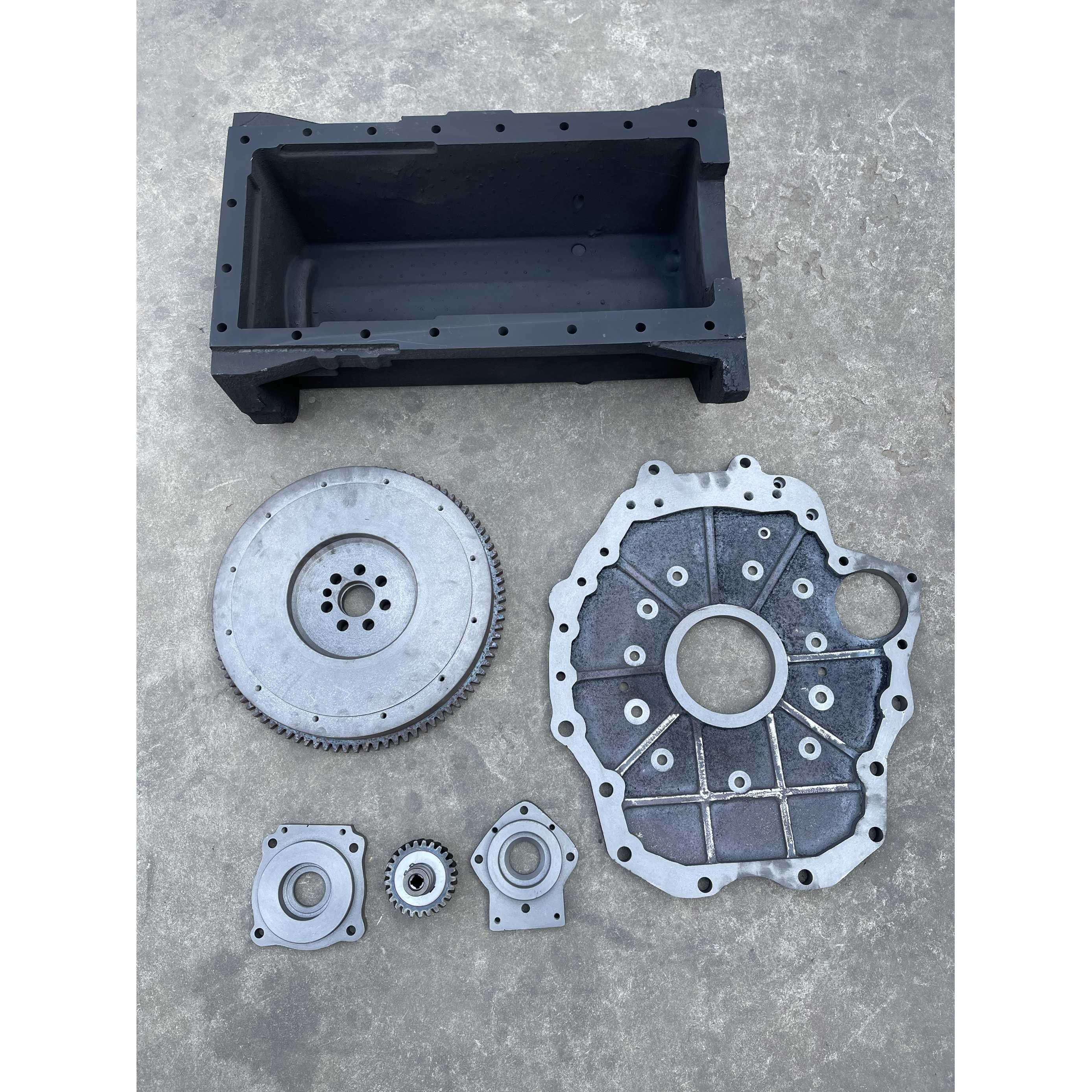 东方红拖拉机改装玉柴发动机配件 油底壳 连接板 飞轮 液压泵配件