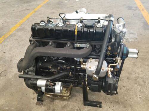 云内4100QB62.5kW车用柴油机