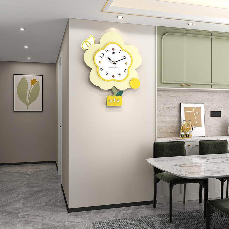 钟表客厅高级感家用奶油风装饰挂表现代简约餐厅时钟表挂墙免打孔