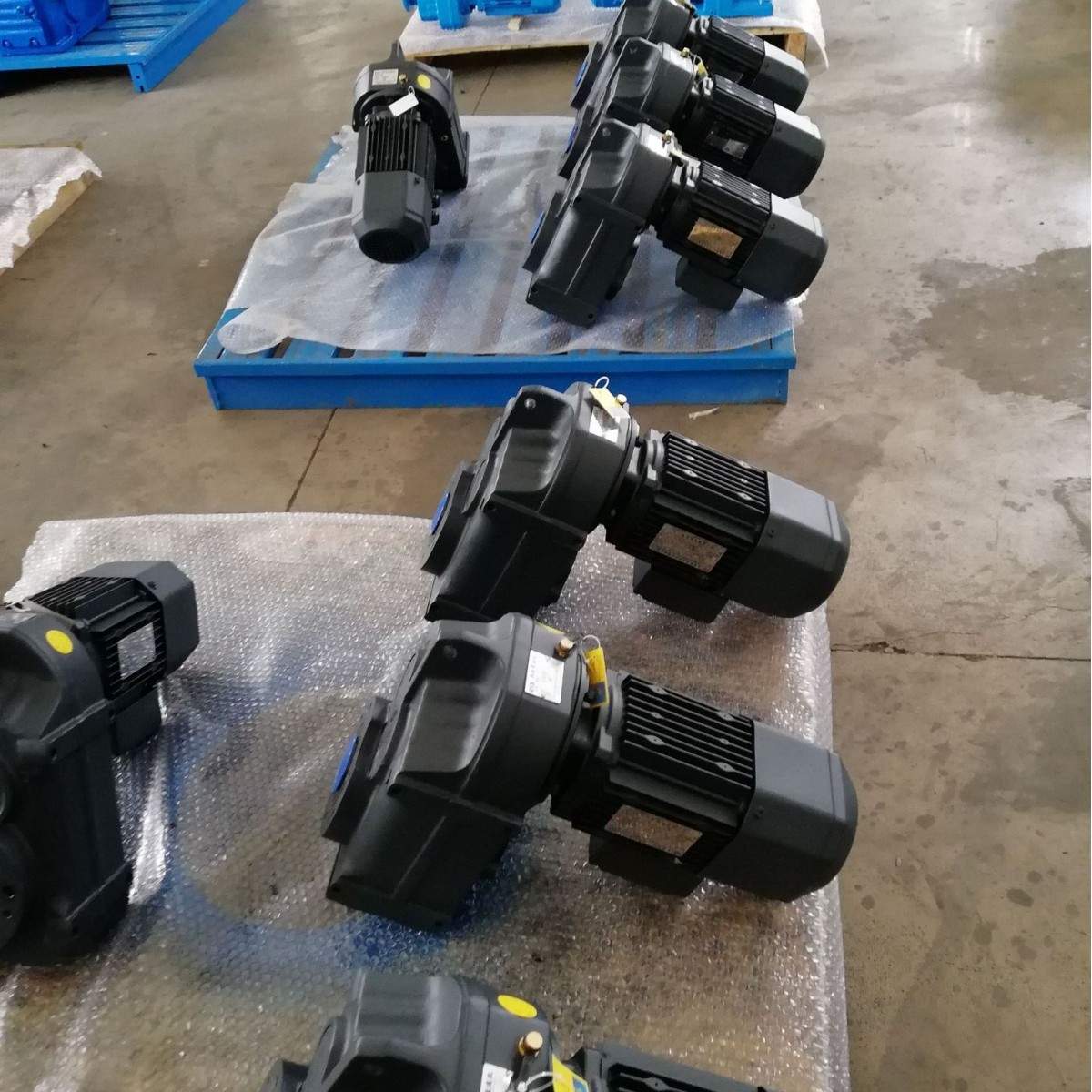 现货供应SSEW电机尾罩风叶扇 塑料风叶 铸铁风叶 接线盒端盖