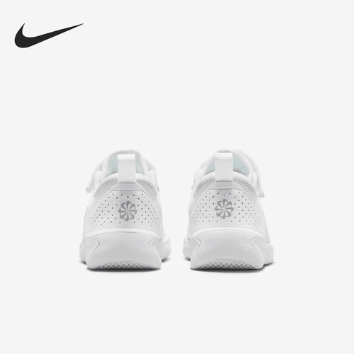Nike/耐克正品OMNI MULTI-COURT小童运动休闲鞋DM9026-100