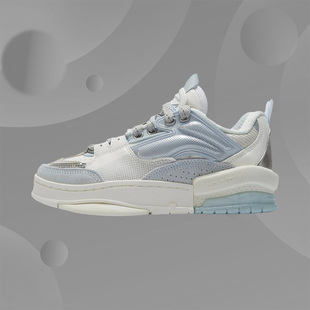 中国李宁女鞋运动鞋板鞋惟吾 禅女子反光回弹经典休闲鞋AGCR272