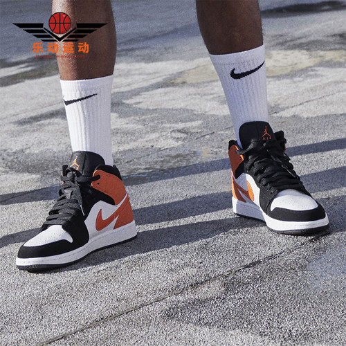 Nike/耐克正品秋季款男女中帮系带耐磨经典透气篮球鞋554724-058