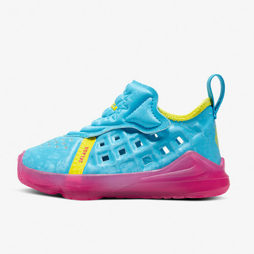 耐克LEBRONXVII儿童运动休闲鞋