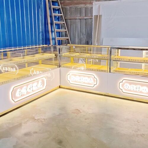 新款中式糕点展示柜弧形桃酥柜y面包展示柜蛋糕店实木展柜玻璃商