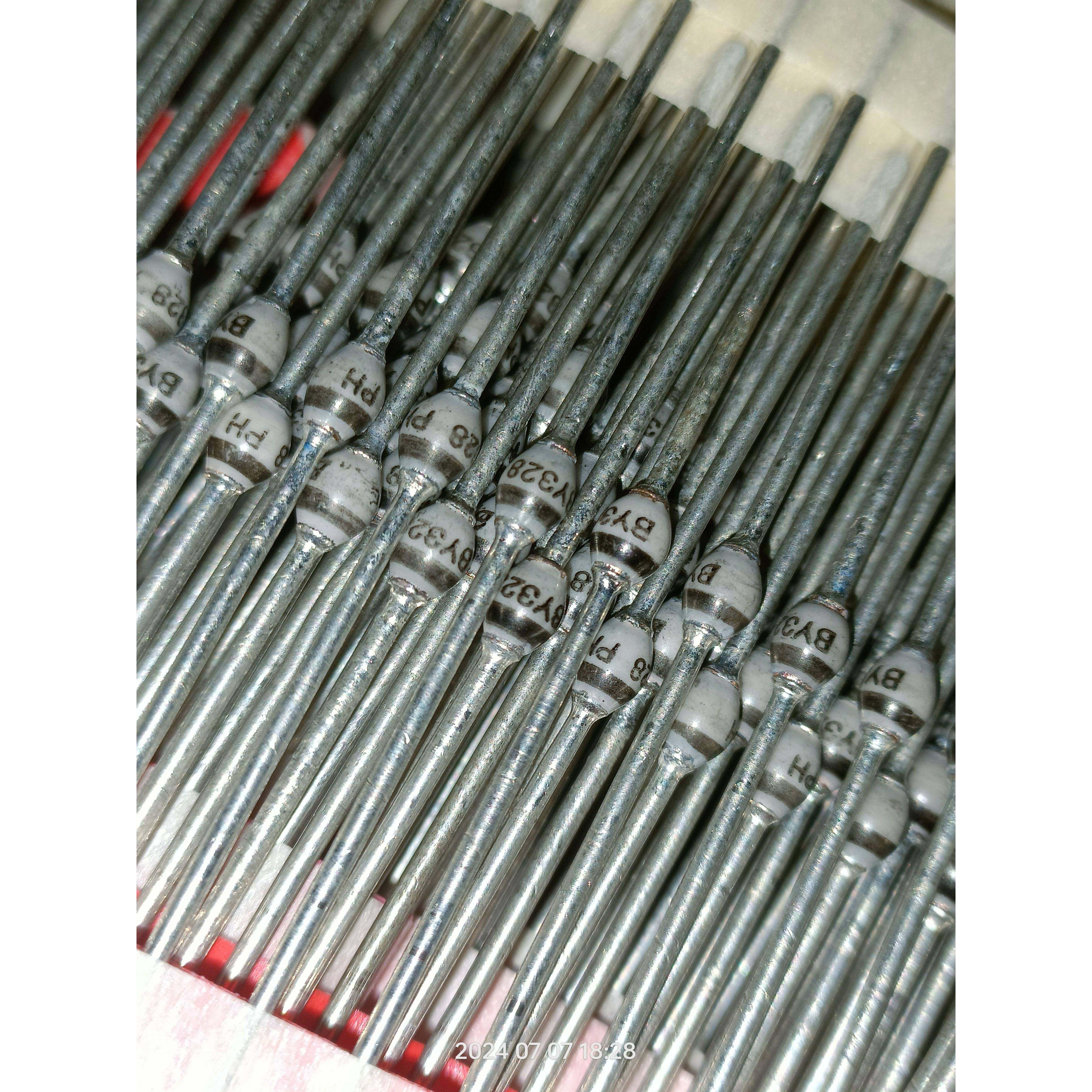 BY328 PH SOD-64 6A1400V 全新超快速玻璃钝化二极管