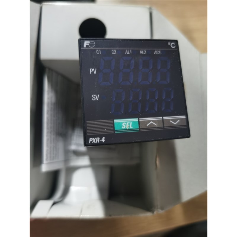 PXR4TAS1-0V200控制器全新原装现货