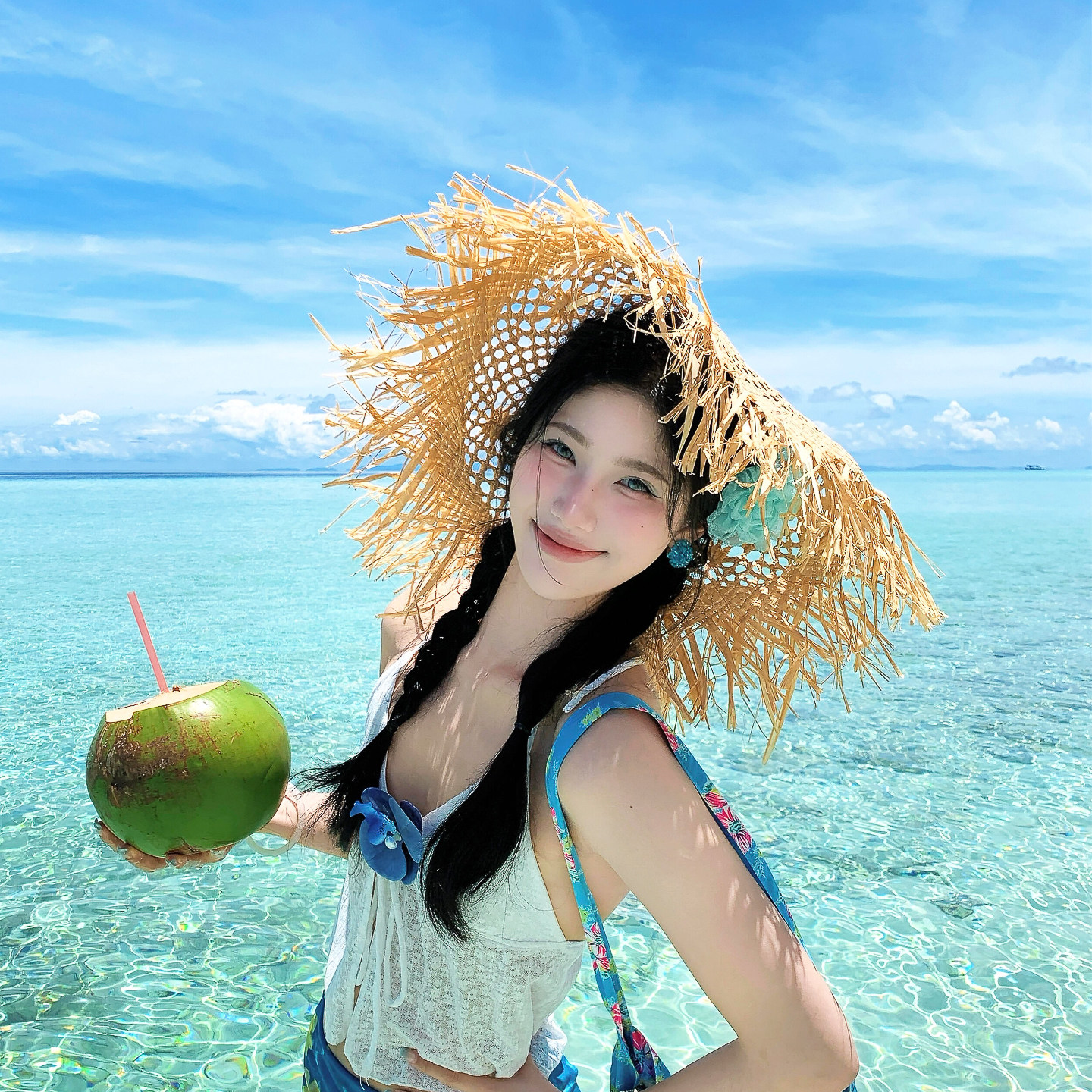 草帽女夏季法式拉菲草大檐毛边帽夏天防晒帽出游度假草编遮阳帽