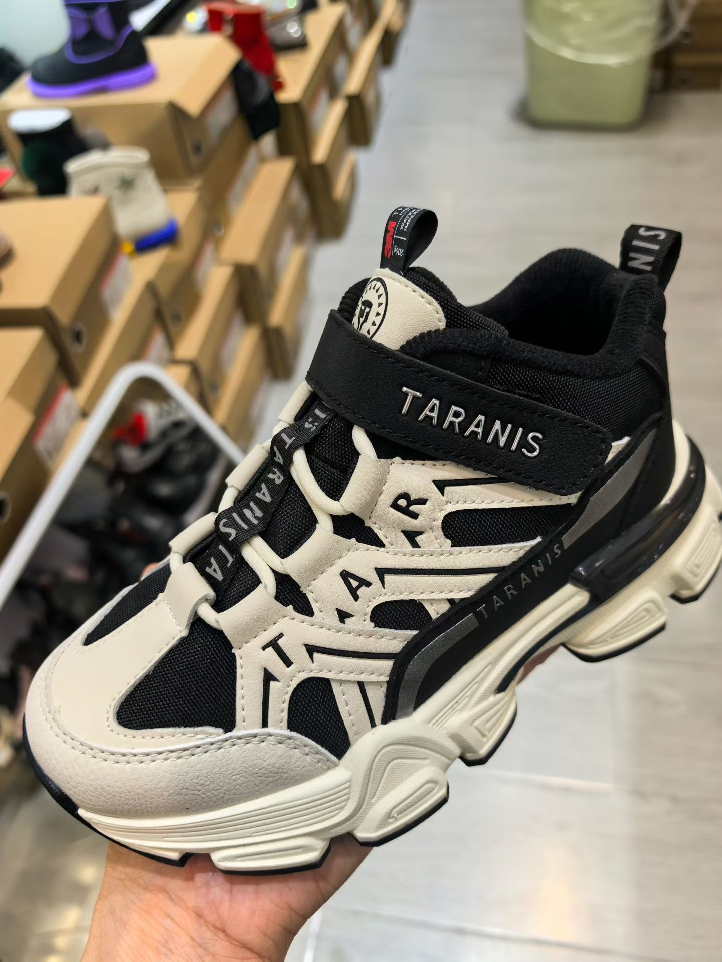 泰兰尼斯kids冬季新款中大童运动鞋男童加绒保暖女童防滑户外鞋