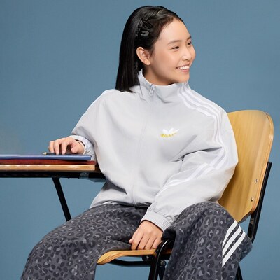 adidas阿迪达斯三叶草大童运动健身夹克外套KW1182