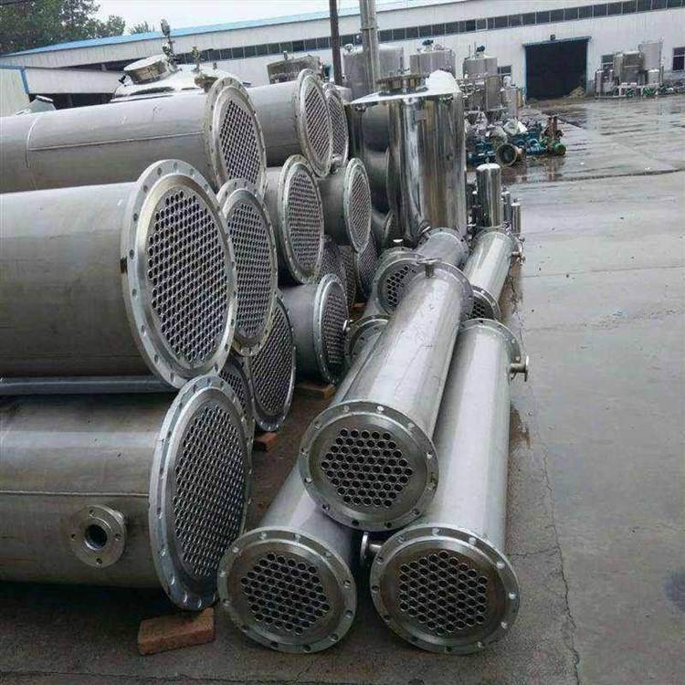 水蒸发式换热降温设备冷却效果好不锈钢列管式冷凝器