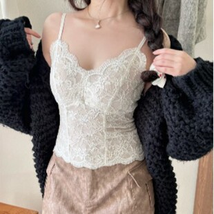 秋冬磨毛保暖法式蕾丝深V领设计感吊带背心女带胸垫舒适显瘦文胸