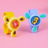 儿童防蚊驱蚊手环小学生卡通发光旋转陀螺手表宝宝户外专用小礼物