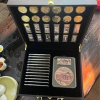 齊白石山水十二條屏擺件齊白石十二條屏套裝紀(jì)念章珍藏版37枚幣