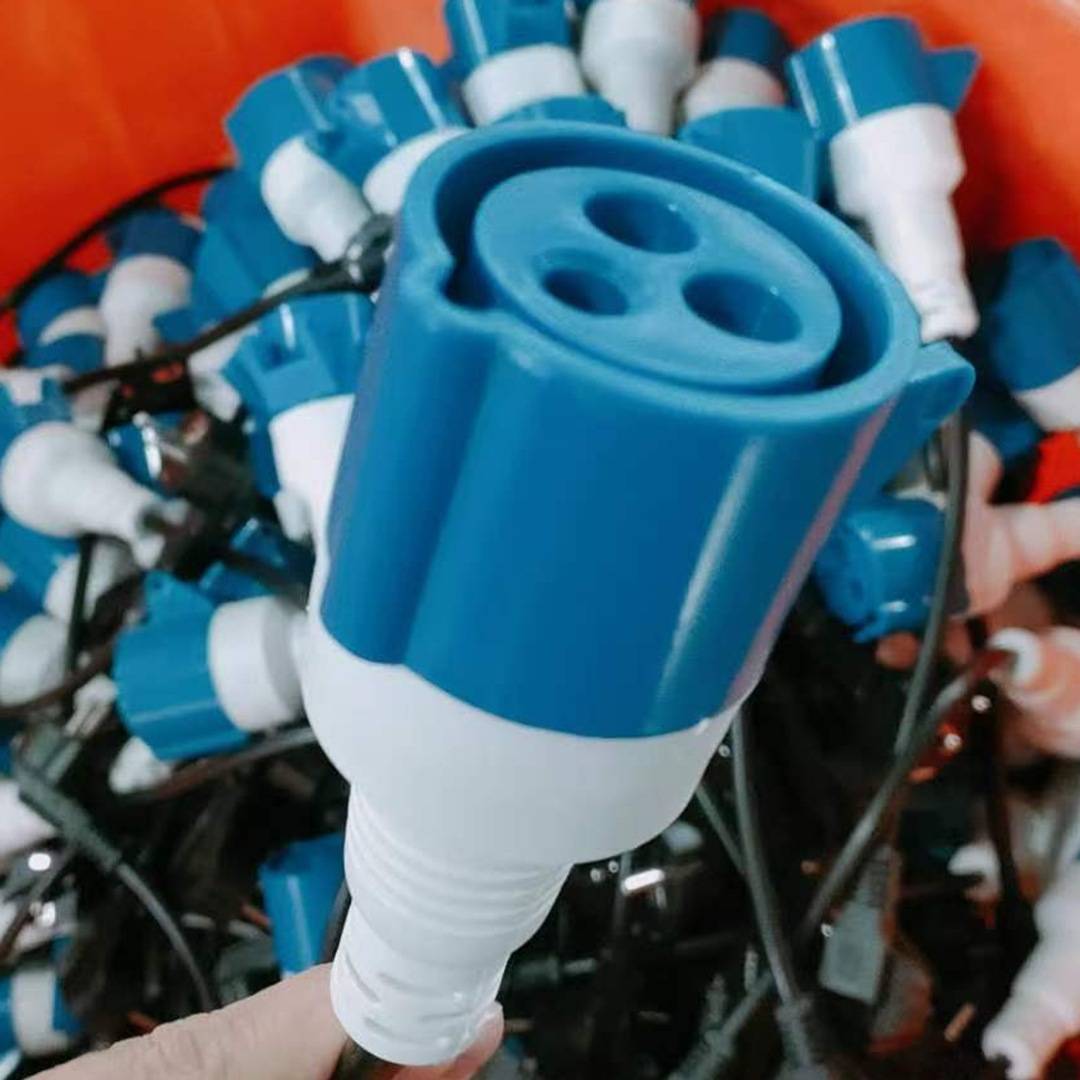 厂家生产 工业插头 32A转换16A耦合器一体成型3极工业插头电线