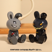 招吉兔刀疤隐魔王原创坐姿摆件中控桌面趣味玩偶卡通装 饰公仔潮玩