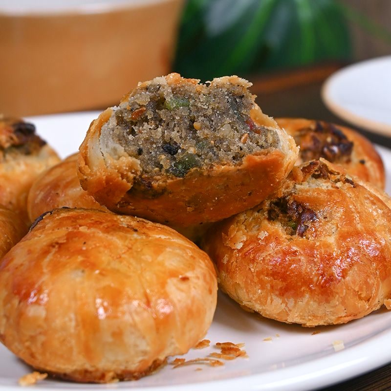 老式椒盐小烧饼咸味传统糕点咸甜黑芝麻烧饼酥饼特产类休闲零食