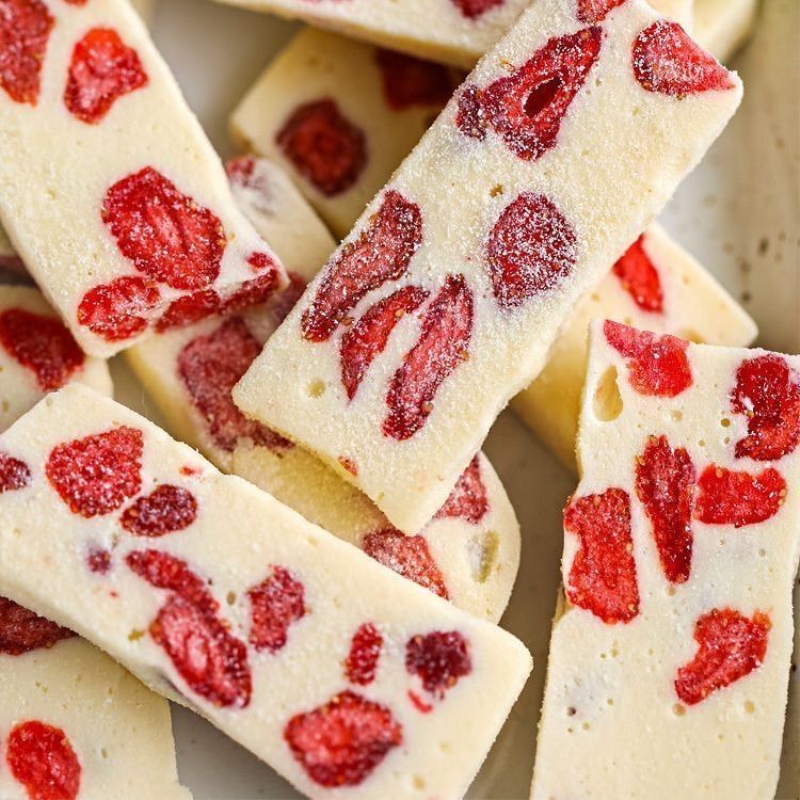 芒果奶香草莓之恋冻干奶糕混合口味网红即牛扎轧糖休闲解馋小零食