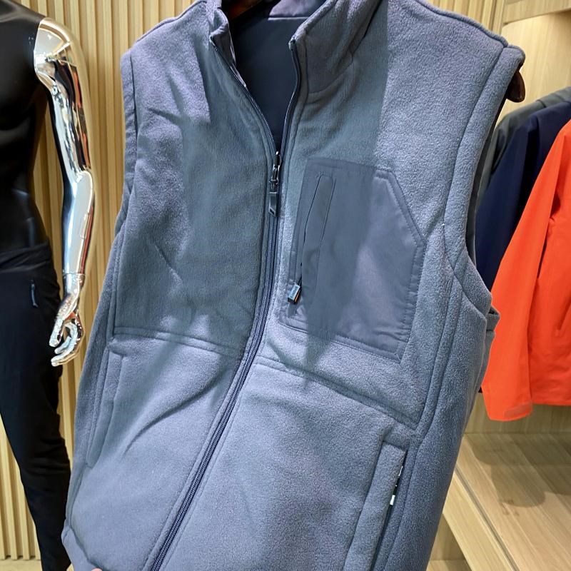 户外牛货!可双面穿!男士秋冬新品防风防水休闲立领摇粒绒马甲潮