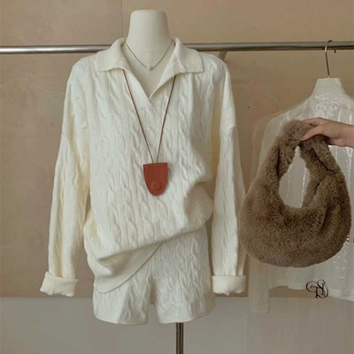 秋装2024新款设计感麻花Polo领针织衫+高腰毛线短裤洋气时尚套装