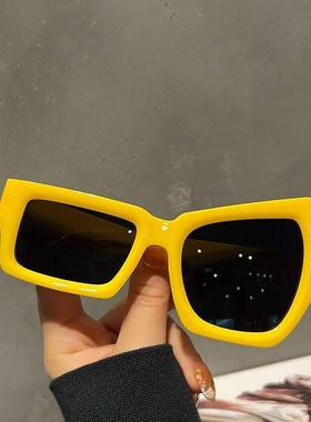 痞幼同款新款ins超火欧美风挑眉搞怪个性不规则墨镜女大小眼眼镜