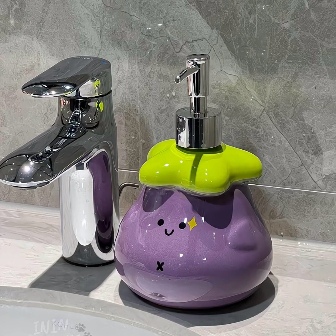 可爱茄子沐浴露洗手液分装瓶按压式洗发水瓶子创意卫生间摆件装饰