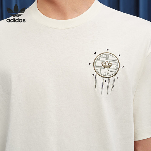 阿迪达斯男女运动短袖