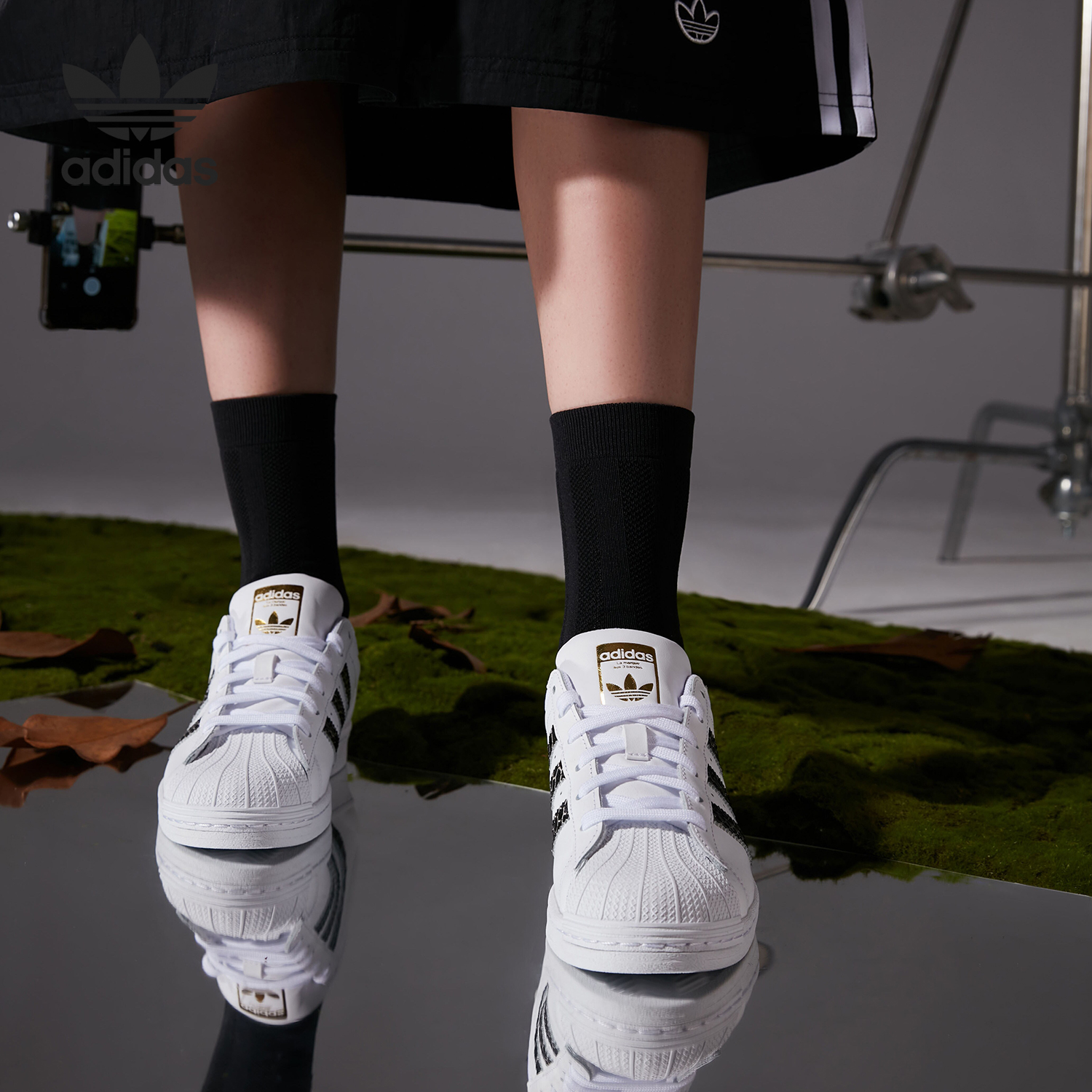 阿迪达斯男女经典休闲板鞋