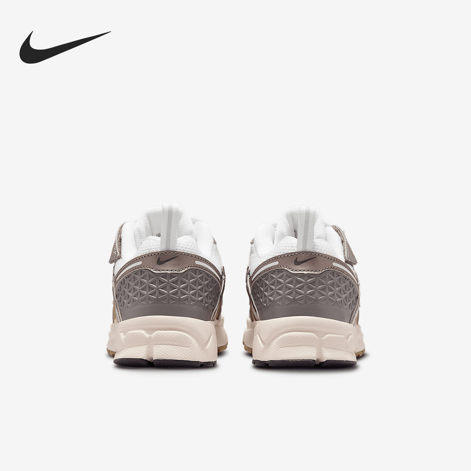 Nike/耐克正品Vomero 5小童低帮耐磨运动跑步鞋HF6999-004