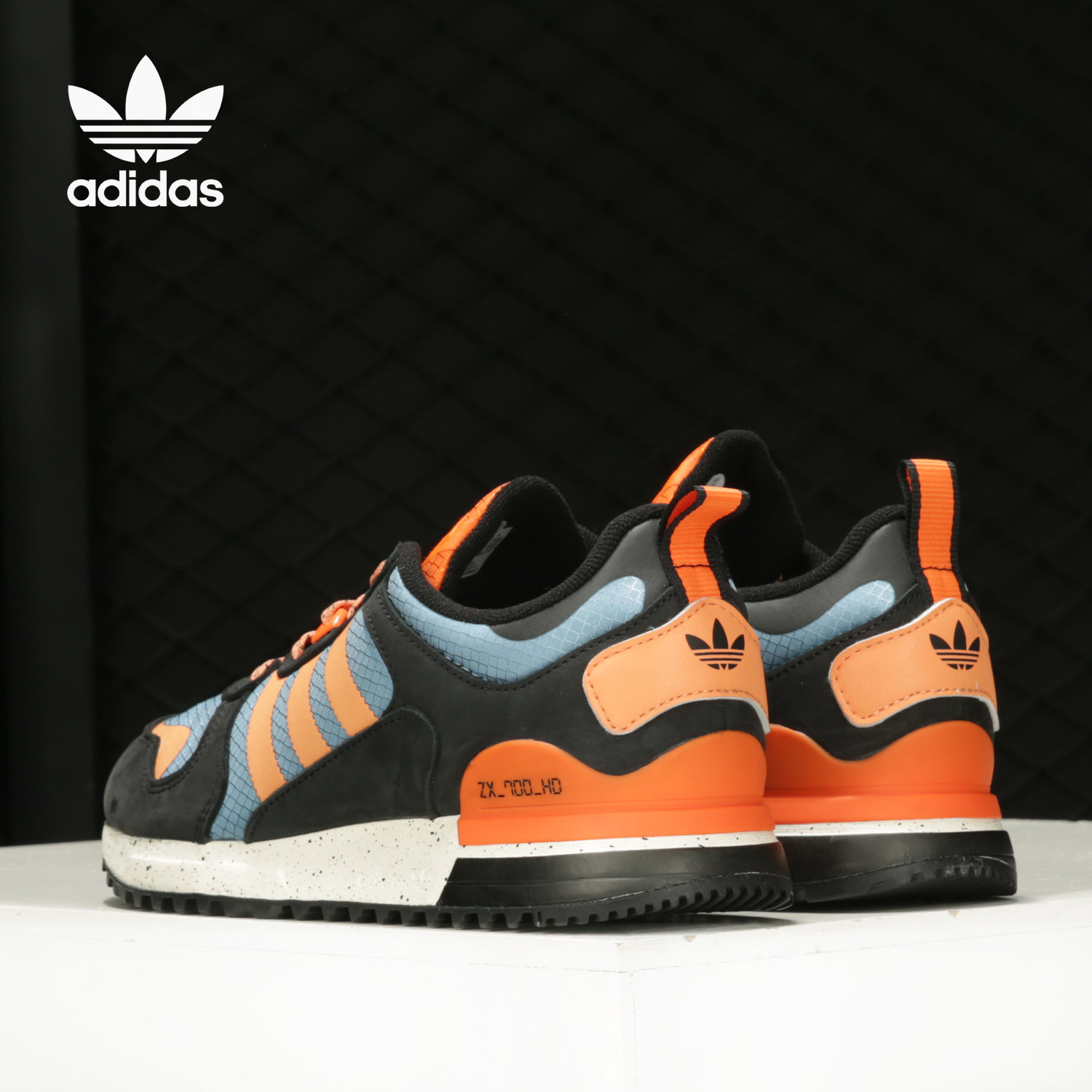 Adidas/阿迪达斯正品三叶草ZX 700 HD 男女运动休闲板鞋 FY0996