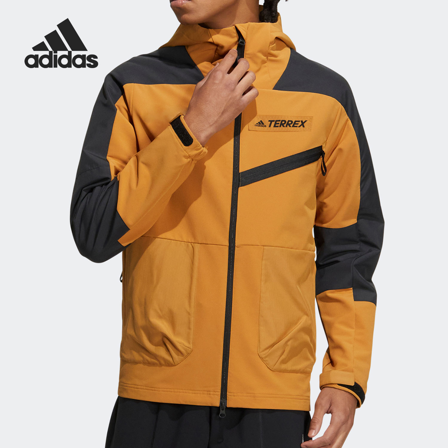 Adidas/阿迪达斯正品当季新款男子户外舒适运动夹克HE5201