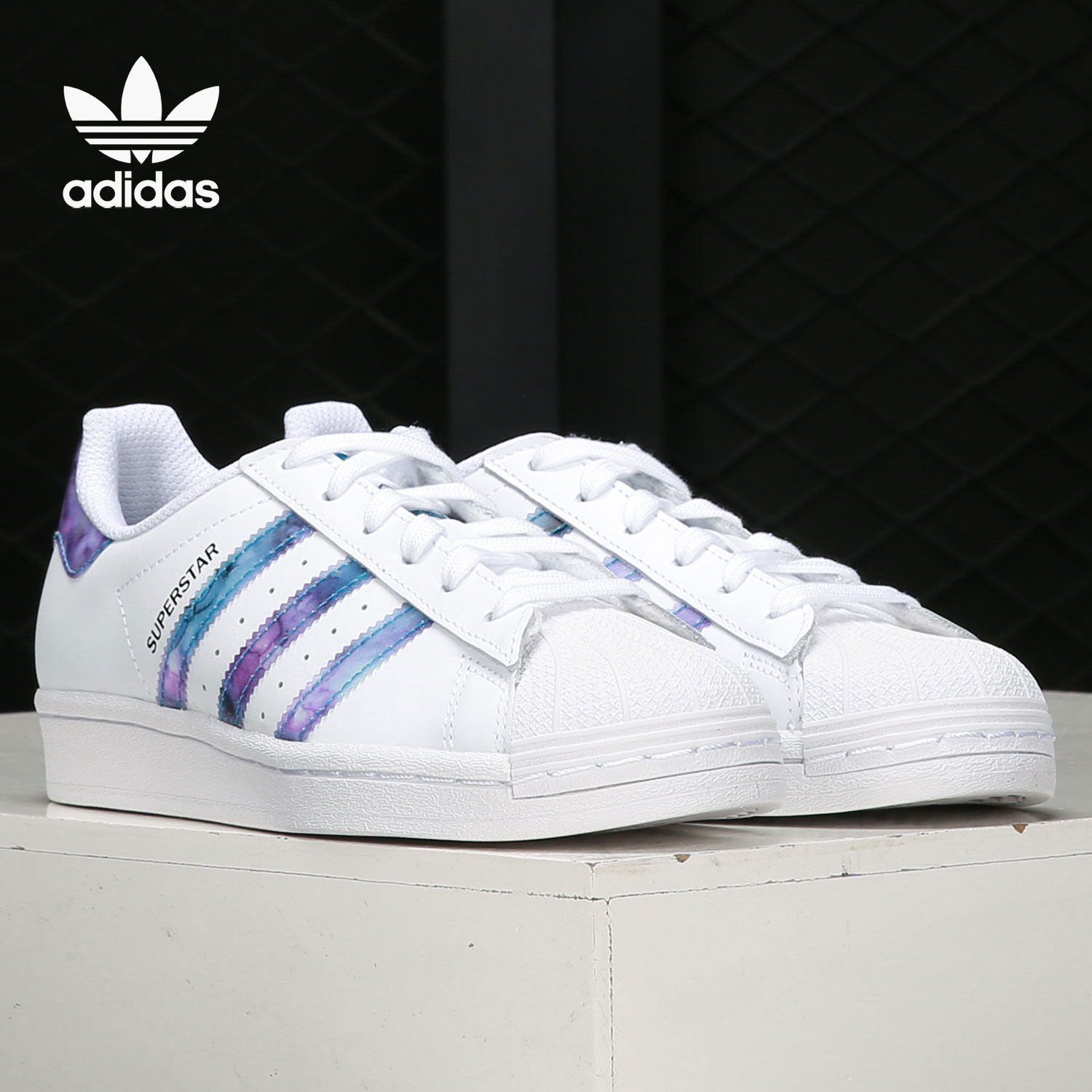 Adidas/阿迪达斯正品三叶草当季新款女子低帮运动休闲鞋 GZ5217