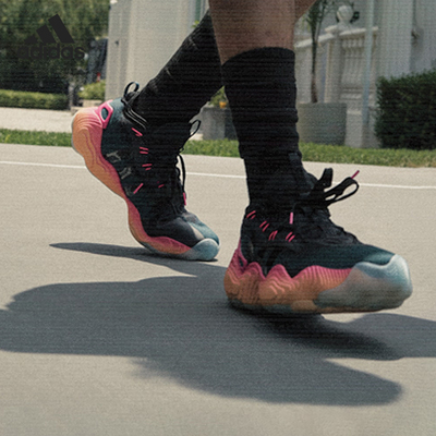 Adidas/阿迪达斯正品 Trae Young 3 男女实战篮球鞋 IE9303