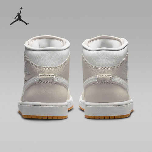 Nike/耐克正品JORDAN女士高帮耐磨训练系带篮球鞋BQ6472-021