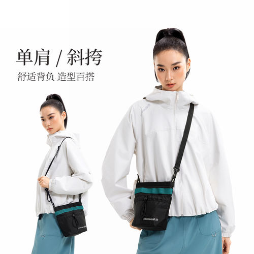 李宁正品户外CF溯男女反光运动防泼水轻便耐用休闲斜挎包ABDW135
