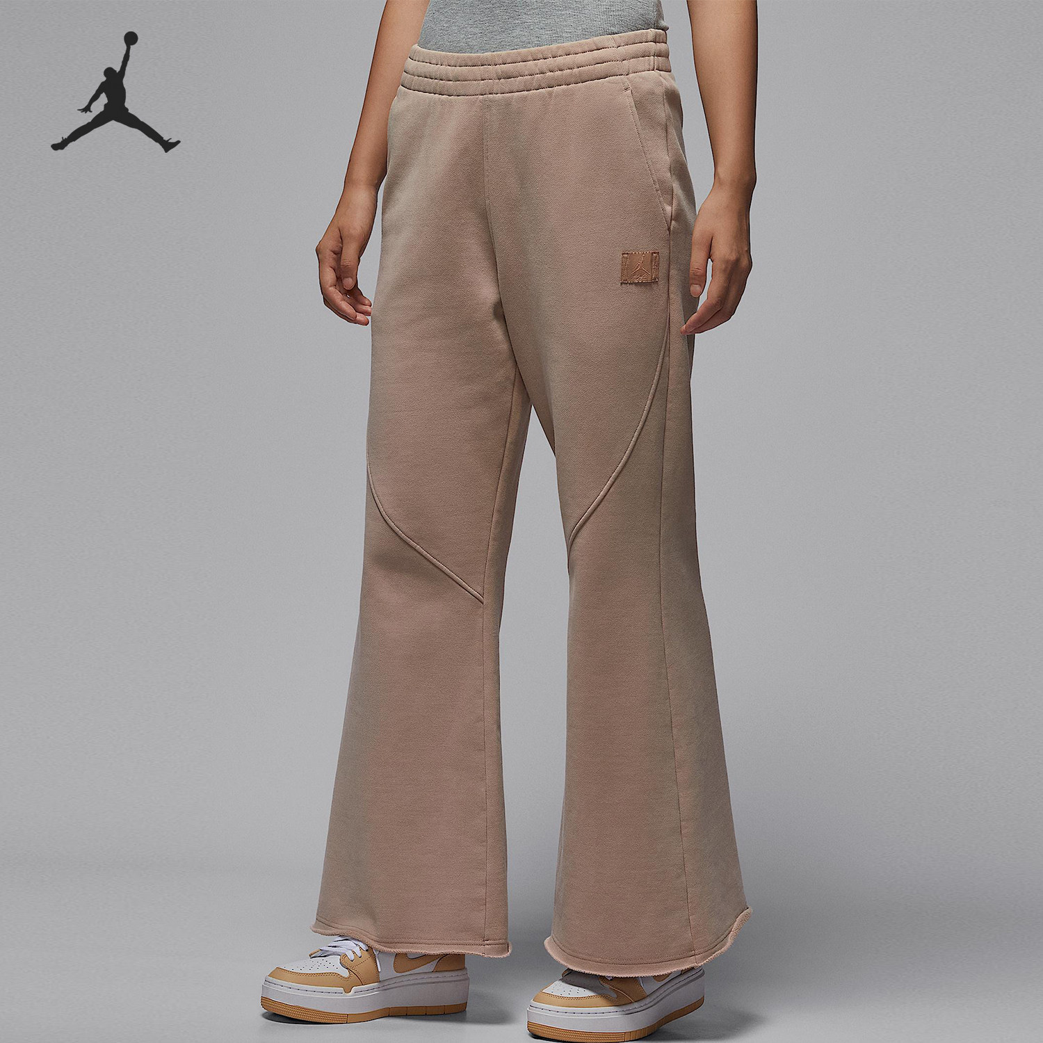 Nike/耐克正品冬季女士复古休闲加绒针织喇叭裤HV0318-200