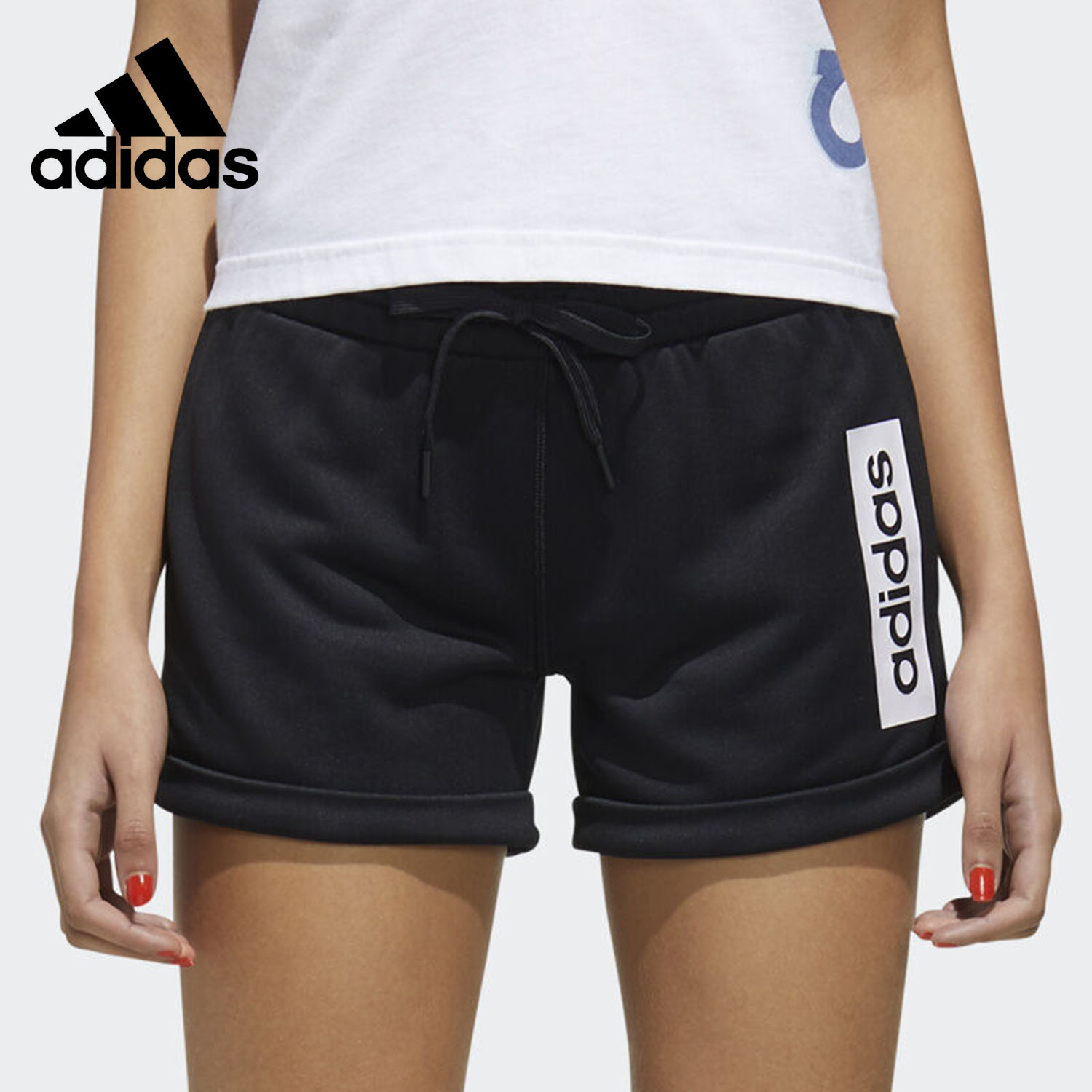 Adidas/阿迪达斯正品 夏季新款女子休闲运动透气短裤 FM6130