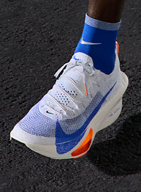 Nike/耐克正品2024新款男女缓震耐磨透气跑步鞋HF7357-900